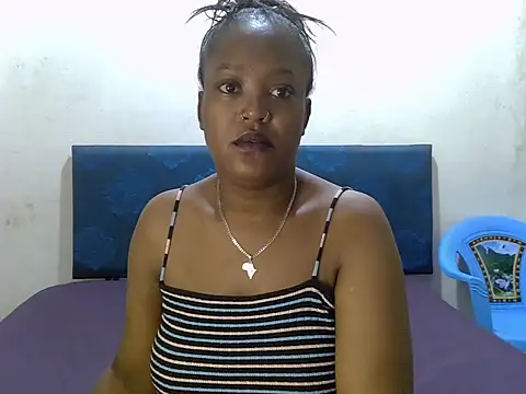 Snapshot of Spice202 chatting on October 4, 11:03 pm Spice202 online show from October 4, 11:03 pm