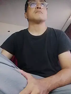 Mghty-cockl88 online show from April 2, 1:42 pm