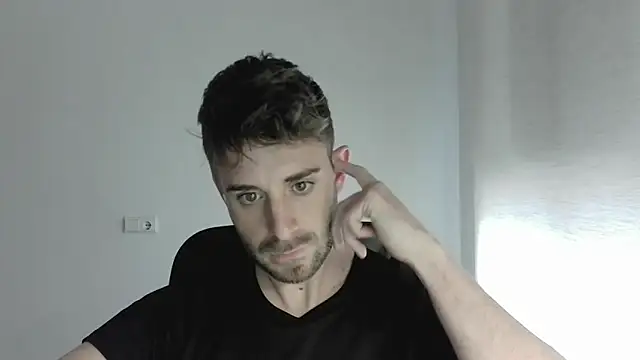 Snapshot of vargas90 chatting on April 21, 10:21 am vargas90 online show from April 21, 10:21 am