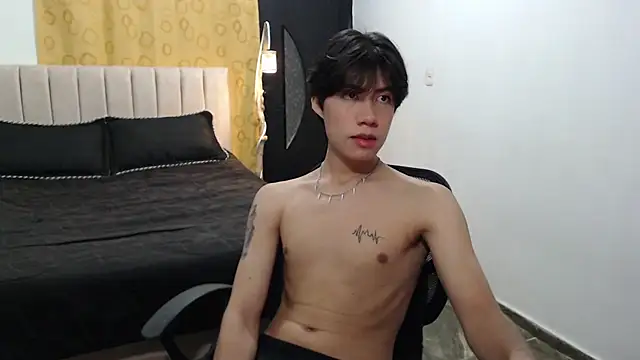 Snapshot of Elio-cam chatting on February 20, 8:50 am Elio-cam online show from February 20, 8:50 am