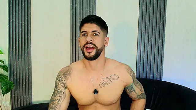 Snapshot of Petesevans chatting on June 26, 12:04 am Petesevans online show from June 26, 12:04 am