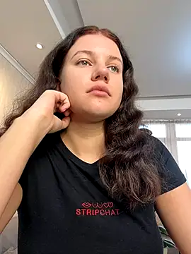 likaxxx online show from December 5, 11:05 am