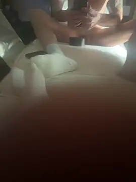 Snapshot of shehandme chatting on February 9, 6:39 am shehandme online show from February 9, 6:39 am