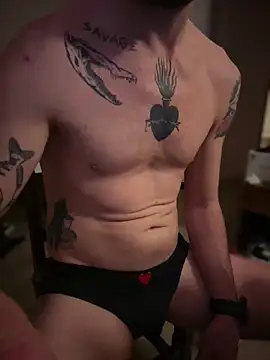 Snapshot of shehandme chatting on February 26, 10:31 pm shehandme online show from February 26, 10:31 pm