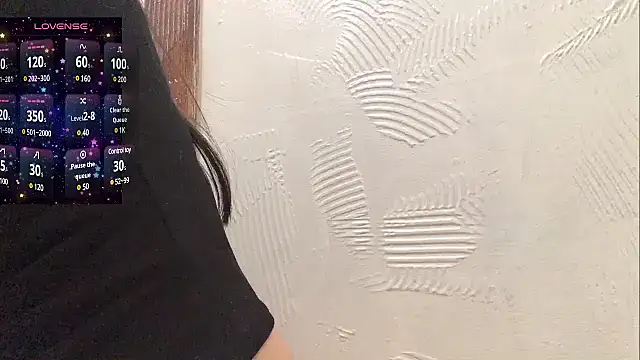 Snapshot of Tw_Zoella chatting on January 30, 10:19 am Tw Zoella online show from January 30, 10:19 am