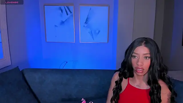 LindseyCox online show from January 13, 1:34 am