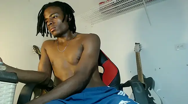 Snapshot of dann_hill chatting on February 3, 11:47 pm dann hill online show from February 3, 11:47 pm