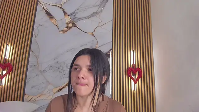 Snapshot of indi_catalina chatting on April 30, 1:06 pm indi catalina online show from April 30, 1:06 pm