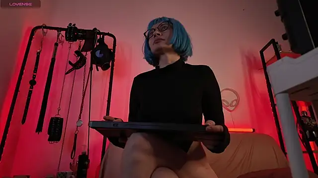 Snapshot of CyberXGoddess chatting on June 25, 9:52 pm CyberXGoddess online show from June 25, 9:52 pm
