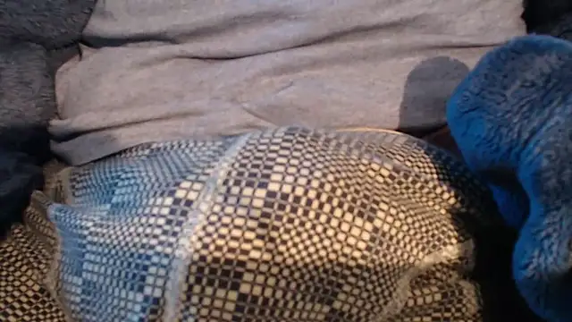 Snapshot of Tallmature6 chatting on December 17, 9:17 am Tallmature6 online show from December 17, 9:17 am