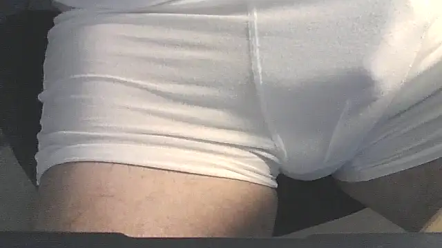 Snapshot of Tallmature6 chatting on May 11, 2:12 pm Tallmature6 online show from May 11, 2:12 pm