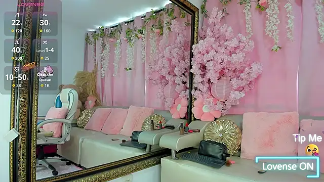 SammyGirlTS online show from April 13, 1:38 pm