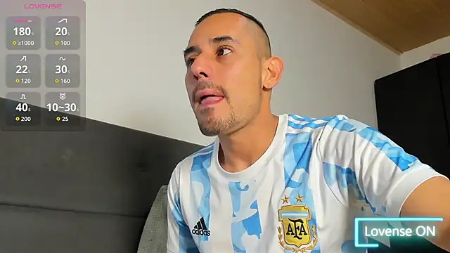 jhonyalzate2 online show from March 5, 2:51 am