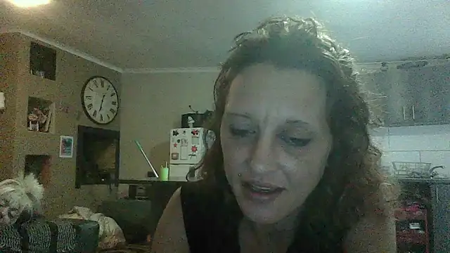 Snapshot of 05cockmaster10 chatting on February 6, 4:31 am 05cockmaster10 online show from February 6, 4:31 am