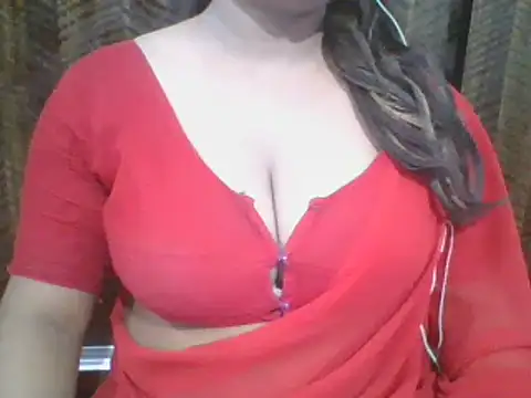 Snapshot of Mahi_love21 chatting on February 18, 5:10 pm Mahi love21 online show from February 18, 5:10 pm