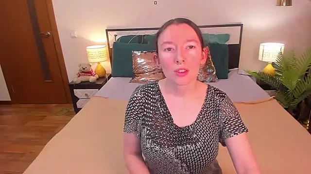 Snapshot of CatherineWalls chatting on March 13, 5:36 am CatherineWalls online show from March 13, 5:36 am