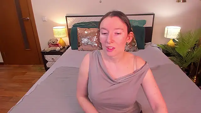 Snapshot of CatherineWalls chatting on March 16, 5:44 am CatherineWalls online show from March 16, 5:44 am