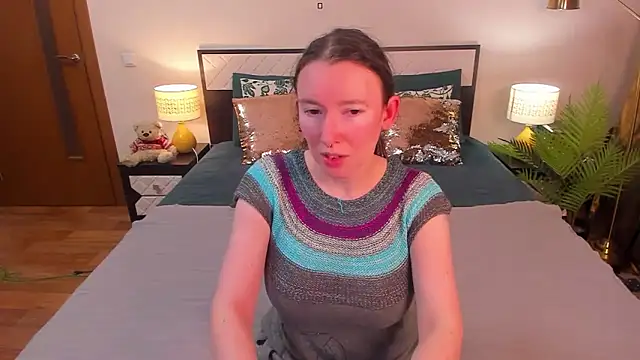 Snapshot of CatherineWalls chatting on April 6, 3:04 am CatherineWalls online show from April 6, 3:04 am