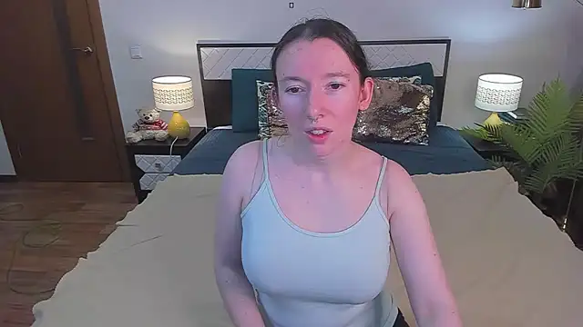Snapshot of CatherineWalls chatting on June 10, 4:12 am CatherineWalls online show from June 10, 4:12 am