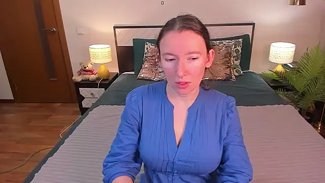 Snapshot of CatherineWalls chatting on June 16, 2:03 am CatherineWalls online show from June 16, 2:03 am