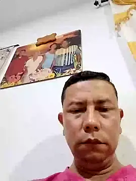 Snapshot of Lachuchaenlacara1988 chatting on February 10, 3:35 am Lachuchaenlacara1988 online show from February 10, 3:35 am