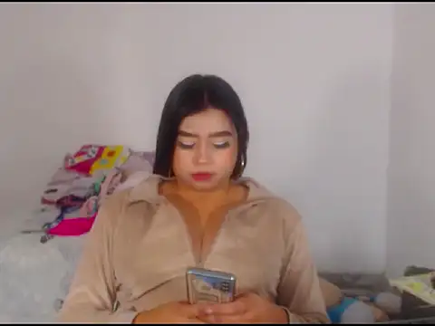 katrinawillff online show from March 10, 6:18 am