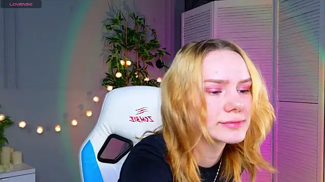 Ramona    online show from April 10, 1:27 pm