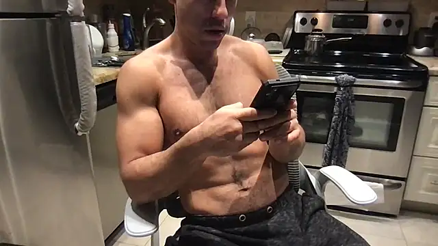 BigGuyMuscle online show from February 3, 6:40 am