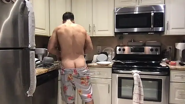 BigGuyMuscle online show from February 14, 1:35 am