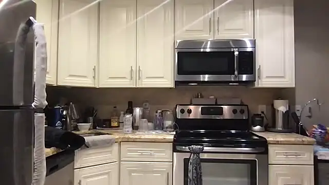 BigGuyMuscle online show from April 13, 11:21 pm