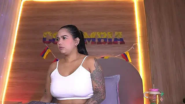 Snapshot of alexaa_walker chatting on July 12, 12:18 pm alexaa walker online show from July 12, 12:18 pm