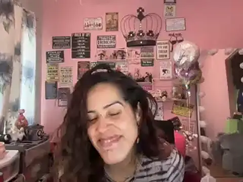 latinacubana online show from January 5, 3:45 pm