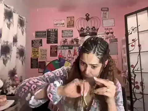 latinacubana online show from January 23, 1:30 am