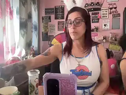 latinacubana online show from March 9, 8:42 pm