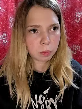 Zuli Kiska online show from October 23, 8:29 pm