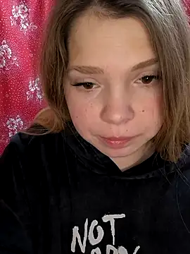 Zuli Kiska online show from November 22, 8:52 pm