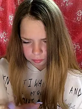 Zuli Kiska online show from March 25, 7:42 pm