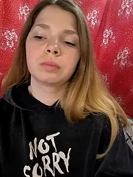 Zuli Kiska online show from April 18, 10:30 am