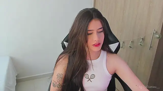 Snapshot of iriswest_ chatting on January 12, 9:51 pm iriswest  online show from January 12, 9:51 pm