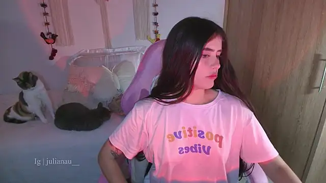 iriswest  online show from March 16, 12:27 am