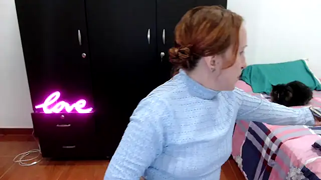 kittykalor09 online show from February 2, 2:54 am