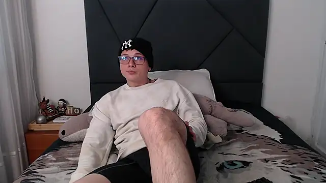 Snapshot of MathewCollin chatting on January 28, 1:27 pm MathewCollin online show from January 28, 1:27 pm