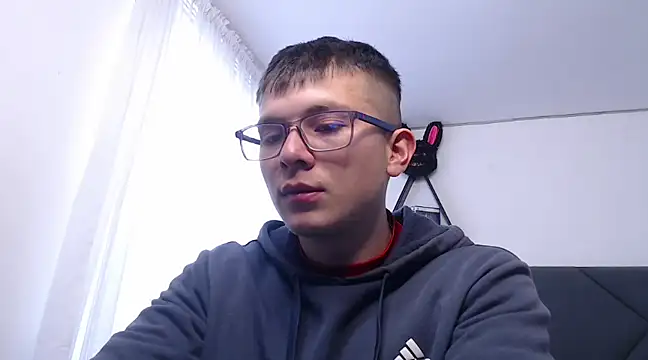 Snapshot of MathewCollin chatting on March 21, 4:07 pm MathewCollin online show from March 21, 4:07 pm