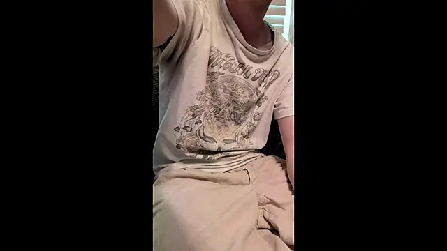 Snapshot of ednygma18626 chatting on July 2, 8:04 pm ednygma18626 online show from July 2, 8:04 pm