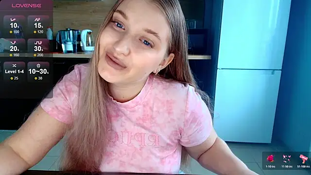 Adr1ana  online show from April 7, 8:15 am