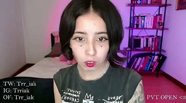 Snapshot of babyluna_8_8 chatting on January 15, 1:56 am babyluna 8 8 online show from January 15, 1:56 am