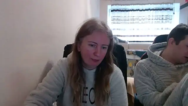 PeterAndJen online show from February 18, 8:54 am