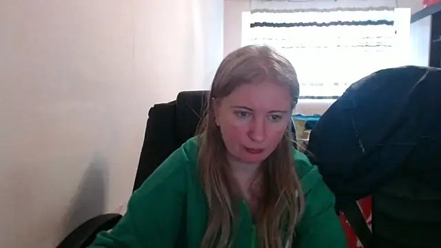 PeterAndJen online show from March 25, 7:14 am