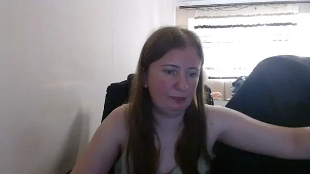 Snapshot of PeterAndJen chatting on July 13, 6:00 pm PeterAndJen online show from July 13, 6:00 pm