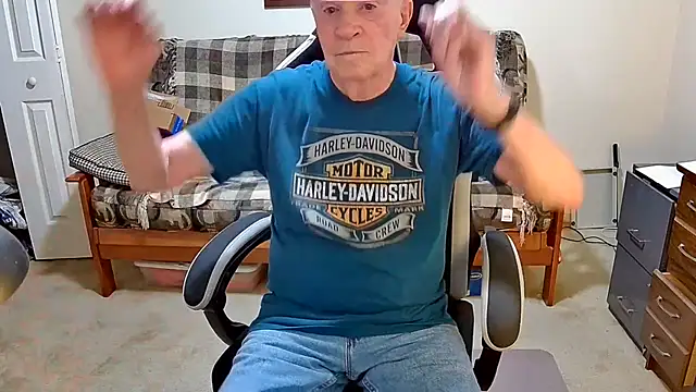 Snapshot of jimmy_d47 chatting on July 19, 6:55 pm jimmy d47 online show from July 19, 6:55 pm